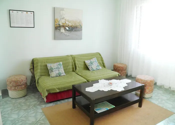 Klaric Πανσιόν Baška