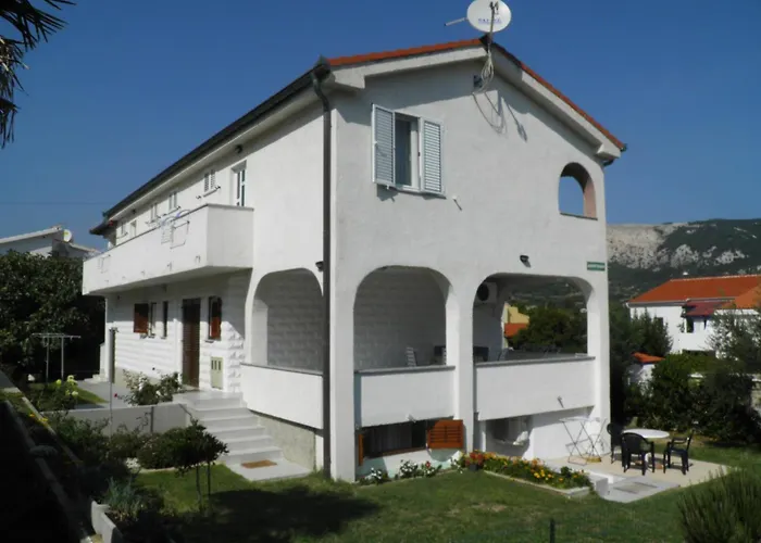 Klaric Πανσιόν Baška